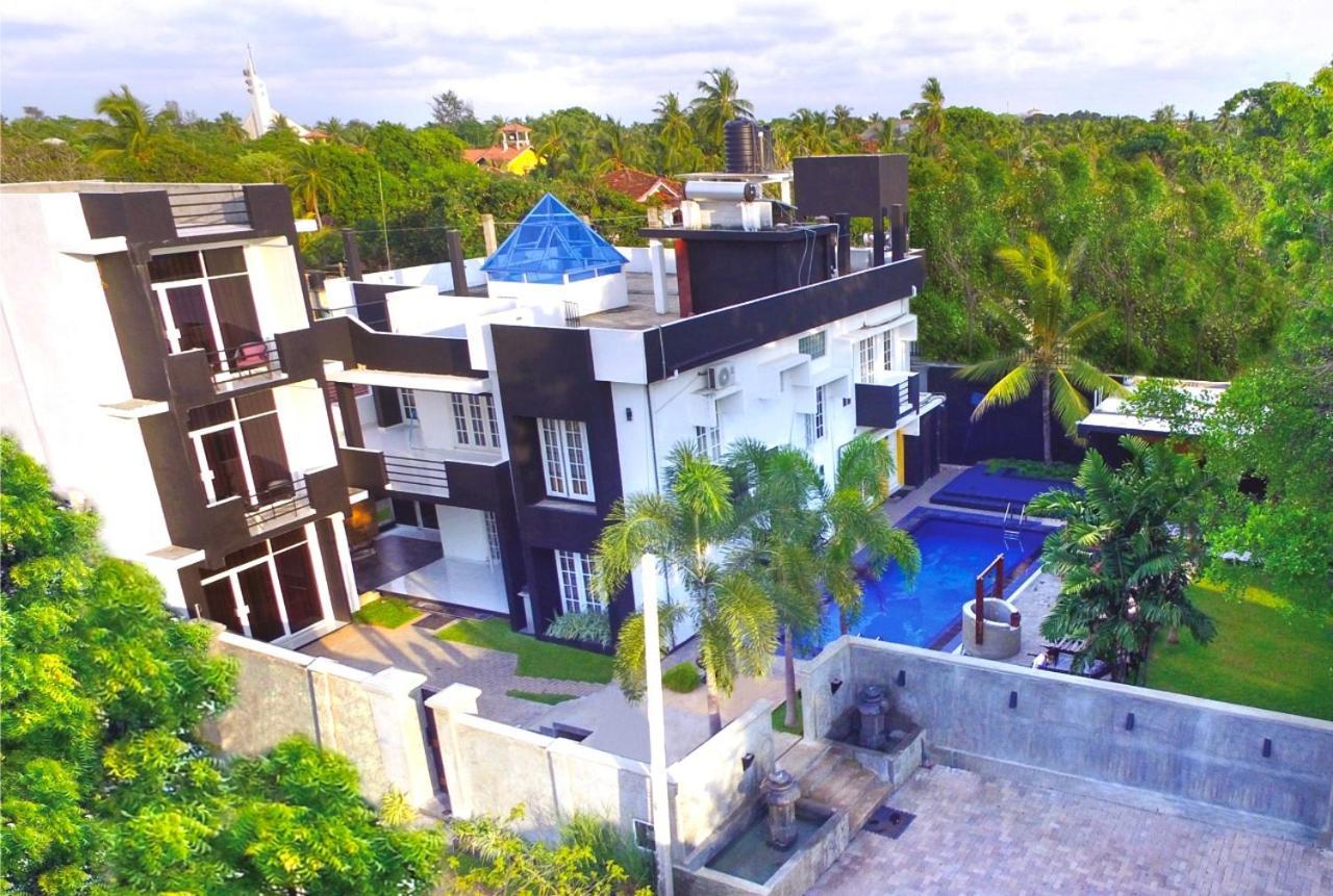 The Panorama Negombo Hotel Exterior photo